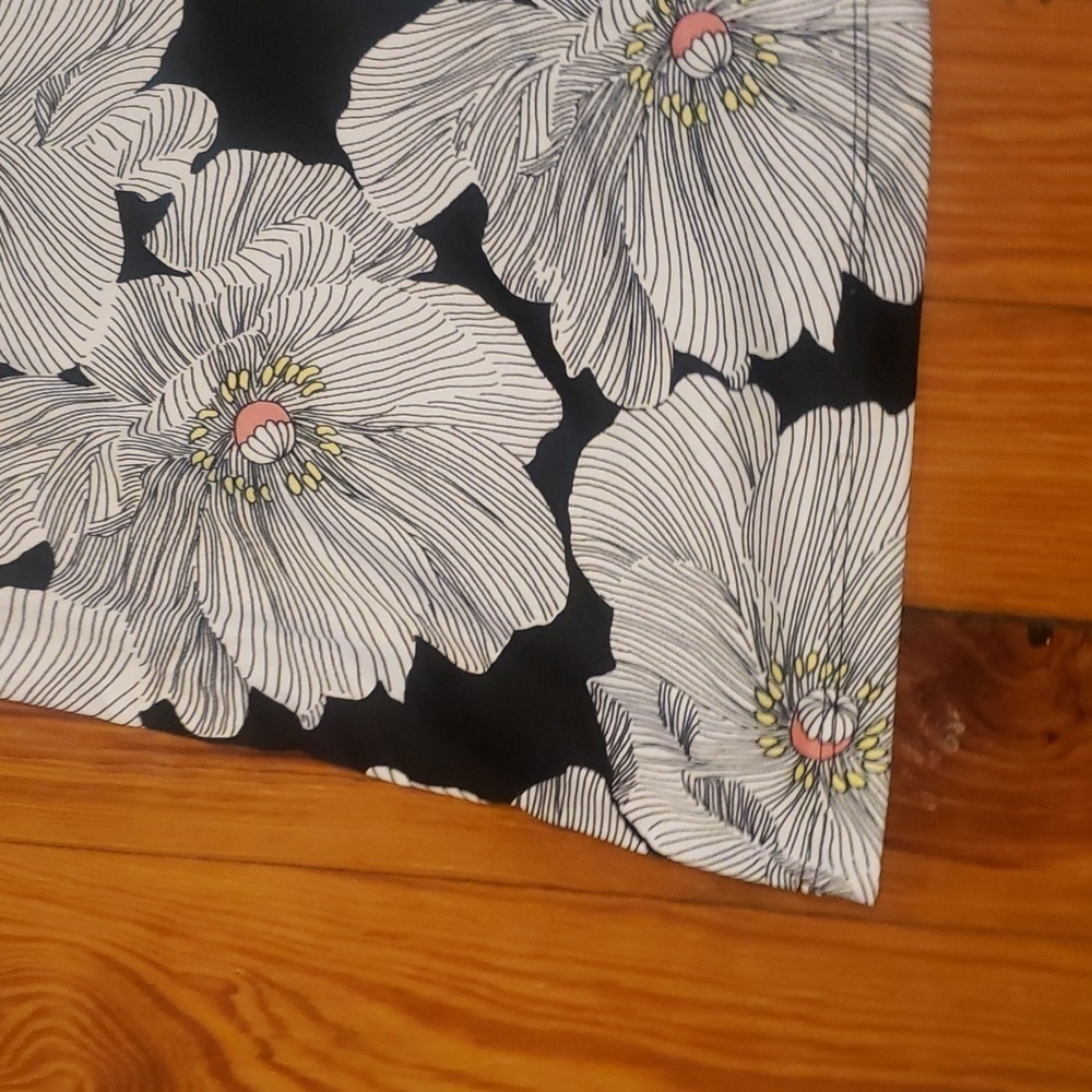 H&M Floral Dress - Picture 2 of 10